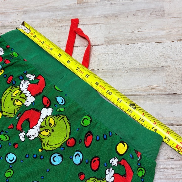 Dr. Seuss The Grinch Definitely Naughty 2-Piece Sleepwear Shirt & Pants Medium - Picture 10 of 11